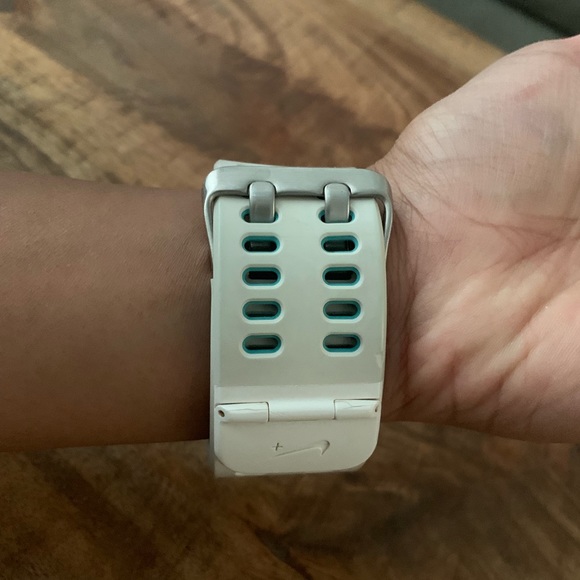 Nike+ Running Watch with GPS - Picture 4 of 12